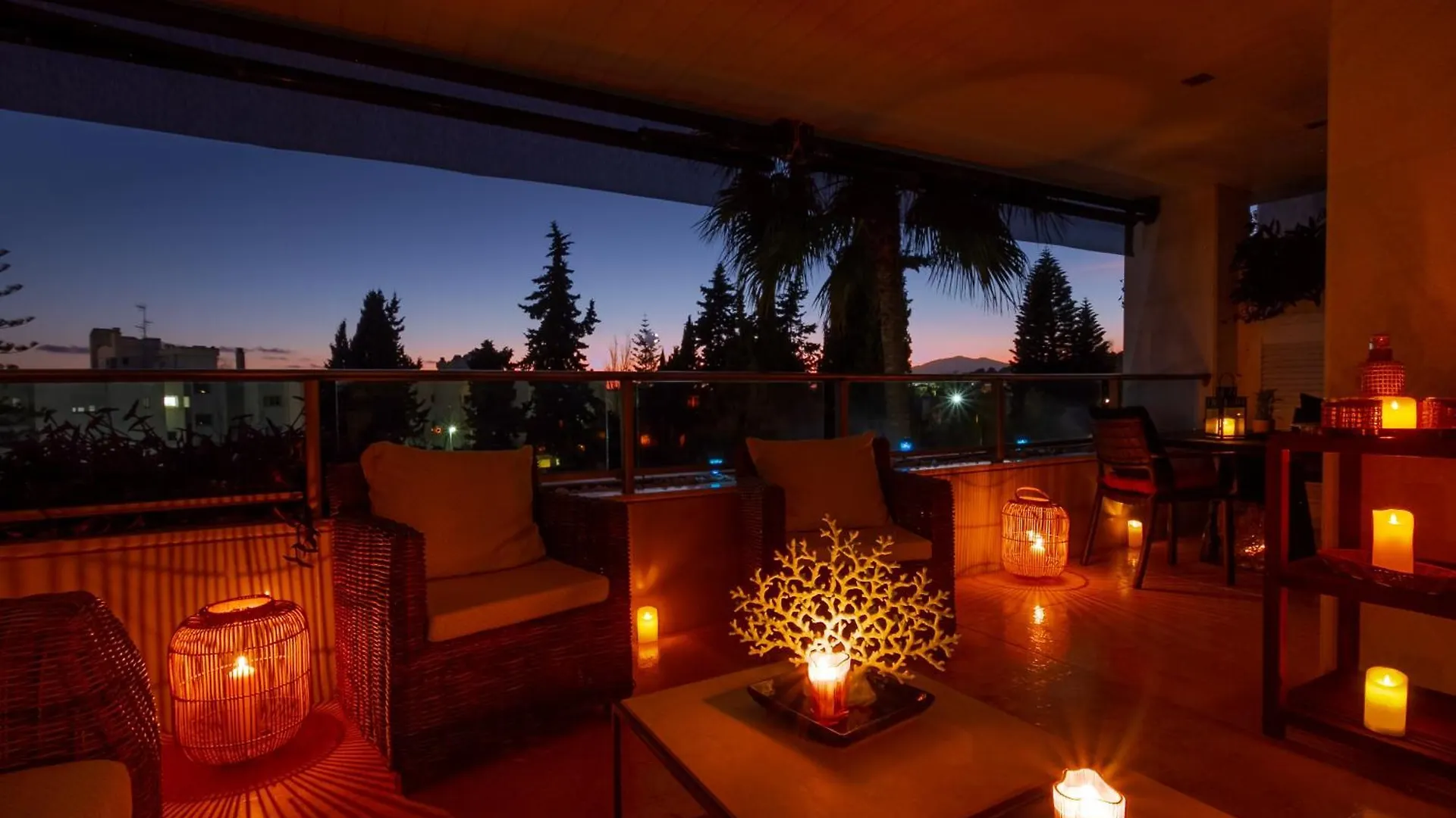 Marbella Banus Suites - Golden Mile Jardines Del Principe Apartment 3 0*,  Španělsko