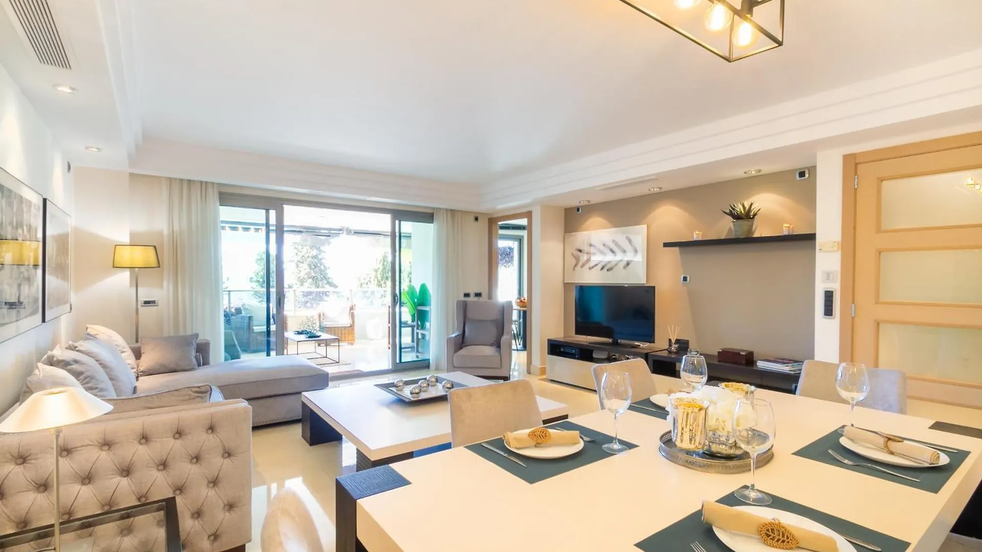 Marbella Banus Suites - Golden Mile Jardines Del Principe Apartment 3