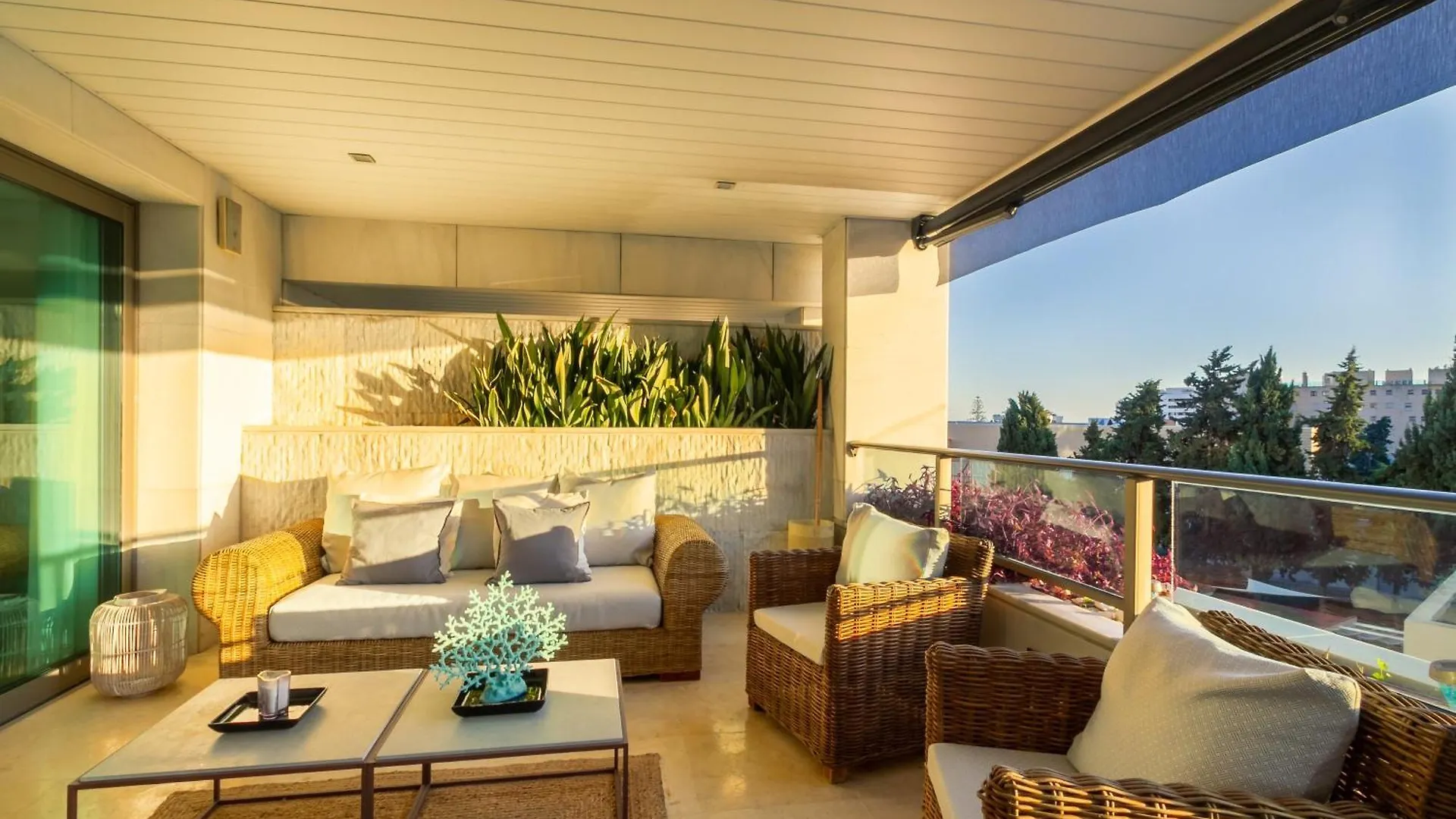 Marbella Banus Suites - Golden Mile Jardines Del Principe Apartment 3 0*,  Španělsko
